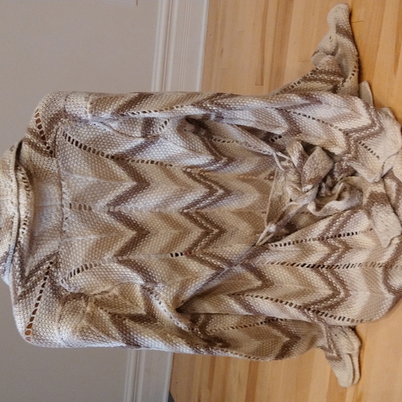 Small lucky brand long knit cardigan with belt cream tan brown chevron boho feel - Picture 3 of 5